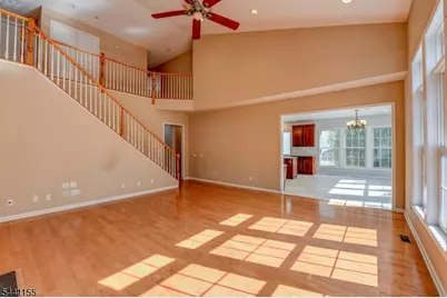 16 Commanders Ct, Totowa, NJ 07512 - Photo 15