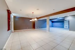 16 Commanders Ct, Totowa, NJ 07512 - Photo 41