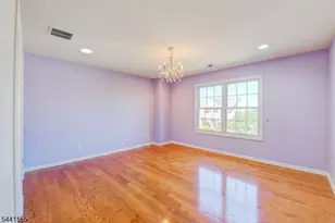 16 Commanders Ct, Totowa, NJ 07512 - Photo 37