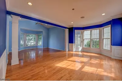 16 Commanders Ct, Totowa, NJ 07512 - Photo 9
