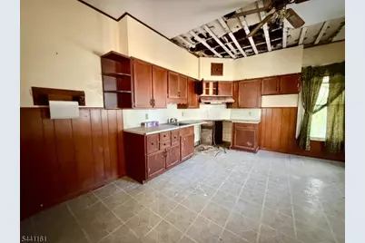 242 Filmore St, Phillipsburg, NJ 08865 - Photo 9