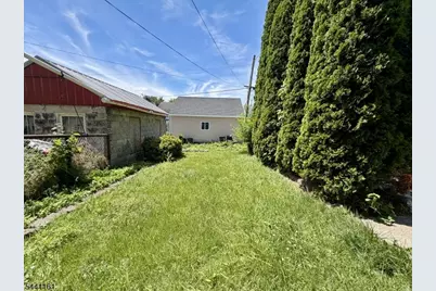 242 Filmore St, Phillipsburg, NJ 08865 - Photo 3
