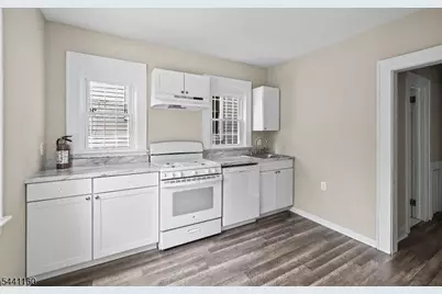 46 Headley Terrace, Irvington, NJ 07111 - Photo 3