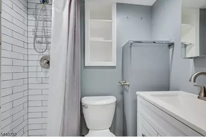 2300 Desisto Dr, Rahway, NJ 07065 - Photo 27