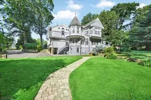 10 Mountain View Dr, Chester, NJ 07930 - Photo 47