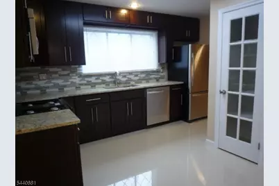 222 Wildflower Ln, Hillsborough Township, NJ 08844 - Photo 3