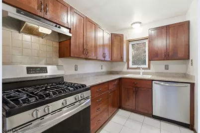 490 S Randolphville Rd, Piscataway Township, NJ 08854 - Photo 5