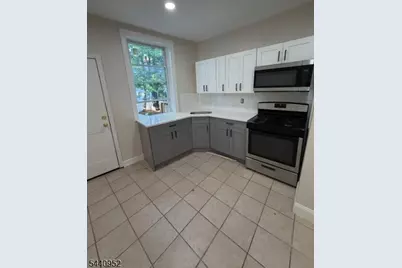 241 Hawthorne Ave, Newark, NJ 07112 - Photo 3