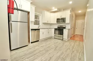 154 Garside St Unit, Newark, NJ 07104 - Photo 17