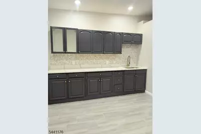 392 S 9th Street, Newark, NJ 07103 - Photo 9
