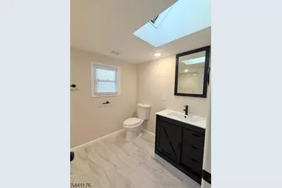 392 S 9th Street, Newark, NJ 07103 - Photo 15