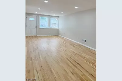 392 S 9th Street, Newark, NJ 07103 - Photo 3