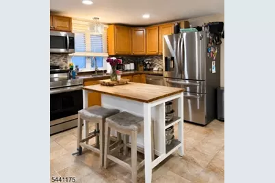 26 Mountain Rd, Roxbury Township, NJ 07852 - Photo 5