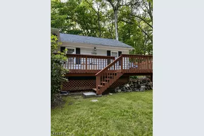 26 Mountain Rd, Roxbury Township, NJ 07852 - Photo 19