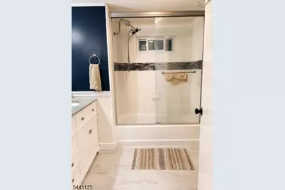 26 Mountain Rd, Roxbury Township, NJ 07852 - Photo 11