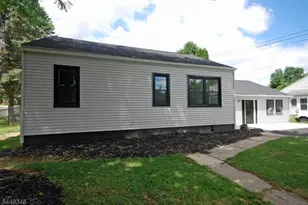 496 Franklin Ave, Pohatcong Township, NJ 08865 - Photo 7