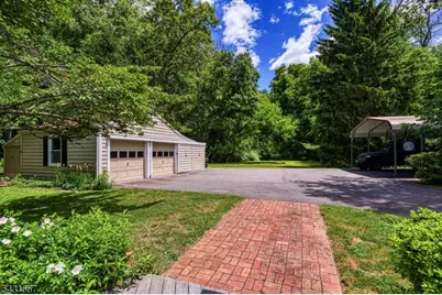 28 Saw Mill Rd, Warren Township, NJ 07059 - Photo 31