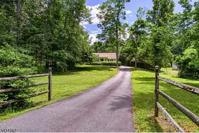 28 Saw Mill Rd, Warren Township, NJ 07059 - Photo 3