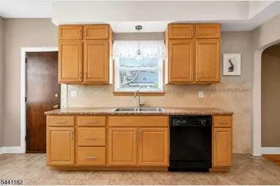 156 Valley Rd, Clifton, NJ 07013 - Photo 15