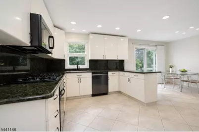 11 Buffalo Run, East Brunswick Township, NJ 08816 - Photo 11