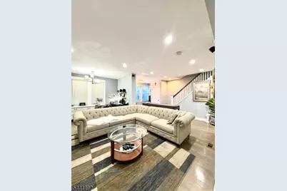 2076 Berwyn St, Union Township, NJ 07083 - Photo 17