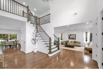 526 Track Ln, River Vale Township, NJ 07675 - Photo 3
