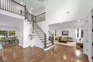 526 Track Ln, River Vale Township, NJ 07675 - Photo 3
