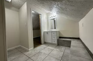 14 W Main St, Clinton, NJ 08809 - Photo 19