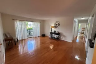 101 Reading Cir, Bridgewater, NJ 08807 - Photo 3