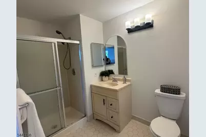 101 Reading Cir, Bridgewater, NJ 08807 - Photo 9