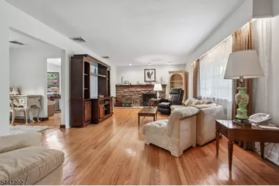 14 Saddle River Ro, Woodcliff Lake, NJ 07677 - Photo 7