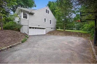 11 Wordsworth Rd, Millburn, NJ 07078 - Photo 15