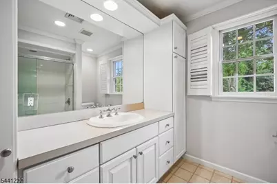 11 Wordsworth Rd, Millburn, NJ 07078 - Photo 23