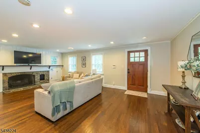 77 Forest Hill Rd, West Orange Township, NJ 07052 - Photo 5