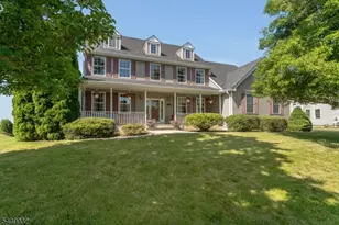 208 Curtis Ct, Greenwich Township, NJ 08886 - Photo 1