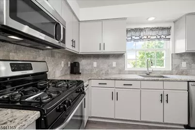 15 Rhea Run, Hampton Township, NJ 07860 - Photo 19