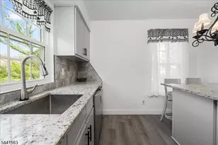 15 Rhea Run, Hampton Township, NJ 07860 - Photo 13