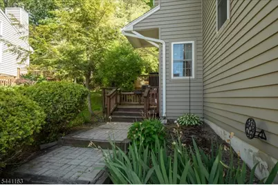15 Rhea Run, Hampton Township, NJ 07860 - Photo 3