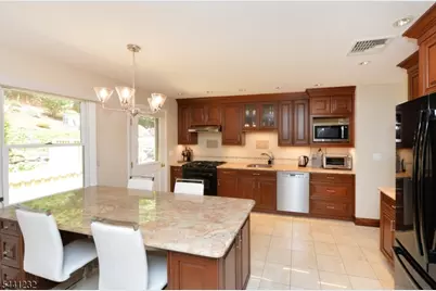 630 Van Emburgh Ave, Washington Township, NJ 07676 - Photo 7