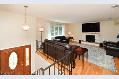 630 Van Emburgh Ave, Washington Township, NJ 07676 - Photo 5