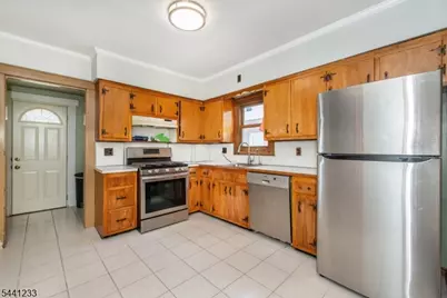 151 Luddington Ave, Clifton, NJ 07011 - Photo 13
