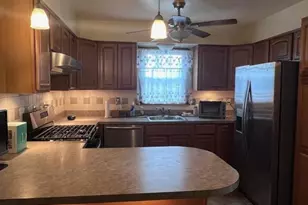 263 Colonial Pl, Plainfield, NJ 07062 - Photo 3