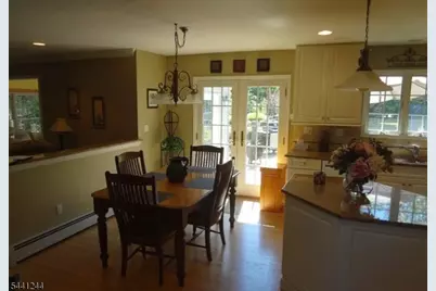 246 Fresh Ponds Rd, South Brunswick Township, NJ 08831 - Photo 23