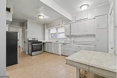 315 Itaska St, Hillside, NJ 07205 - Photo 9