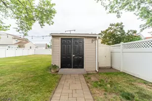 130 Loretta St, Woodbridge Township, NJ 08861 - Photo 19