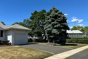 24 Valley View Rd, Hillside, NJ 07205 - Photo 3