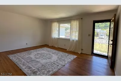 24 Valley View Rd, Hillside, NJ 07205 - Photo 5