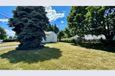 24 Valley View Rd, Hillside, NJ 07205 - Photo 21