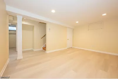 4 Van Duyne Ave, Riverdale, NJ 07457 - Photo 29