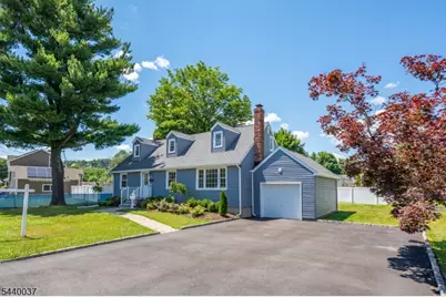 4 Van Duyne Ave, Riverdale, NJ 07457 - Photo 3
